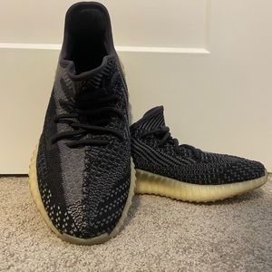 Yeezy Boosts 350 V2 (Carbon) - Size 9